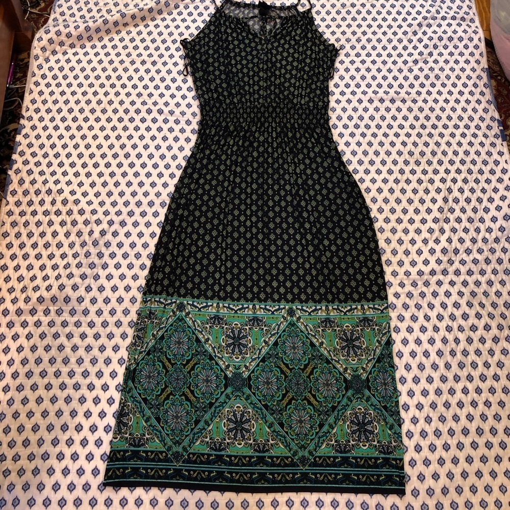 Enfocus studio 8 Elegant Black and Green Patterned Dress